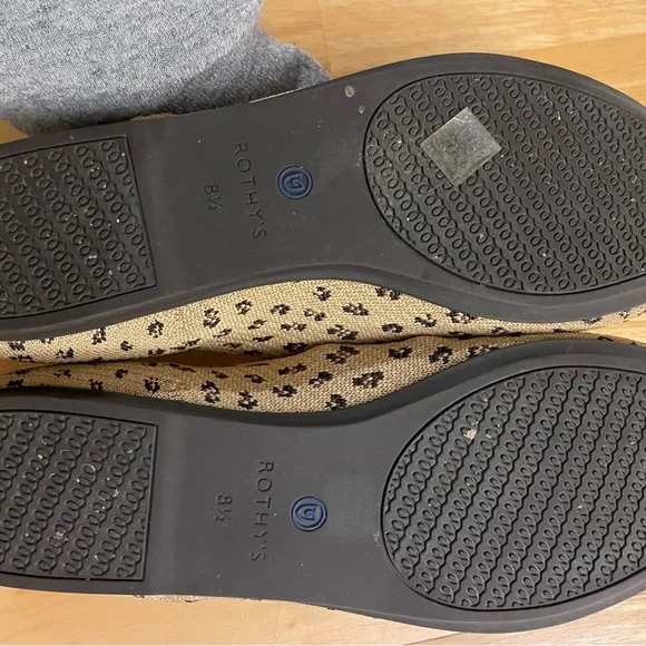 Rothy’s women’s size 8.5 the round toe leopard ballet flat - Picture 2 of 3